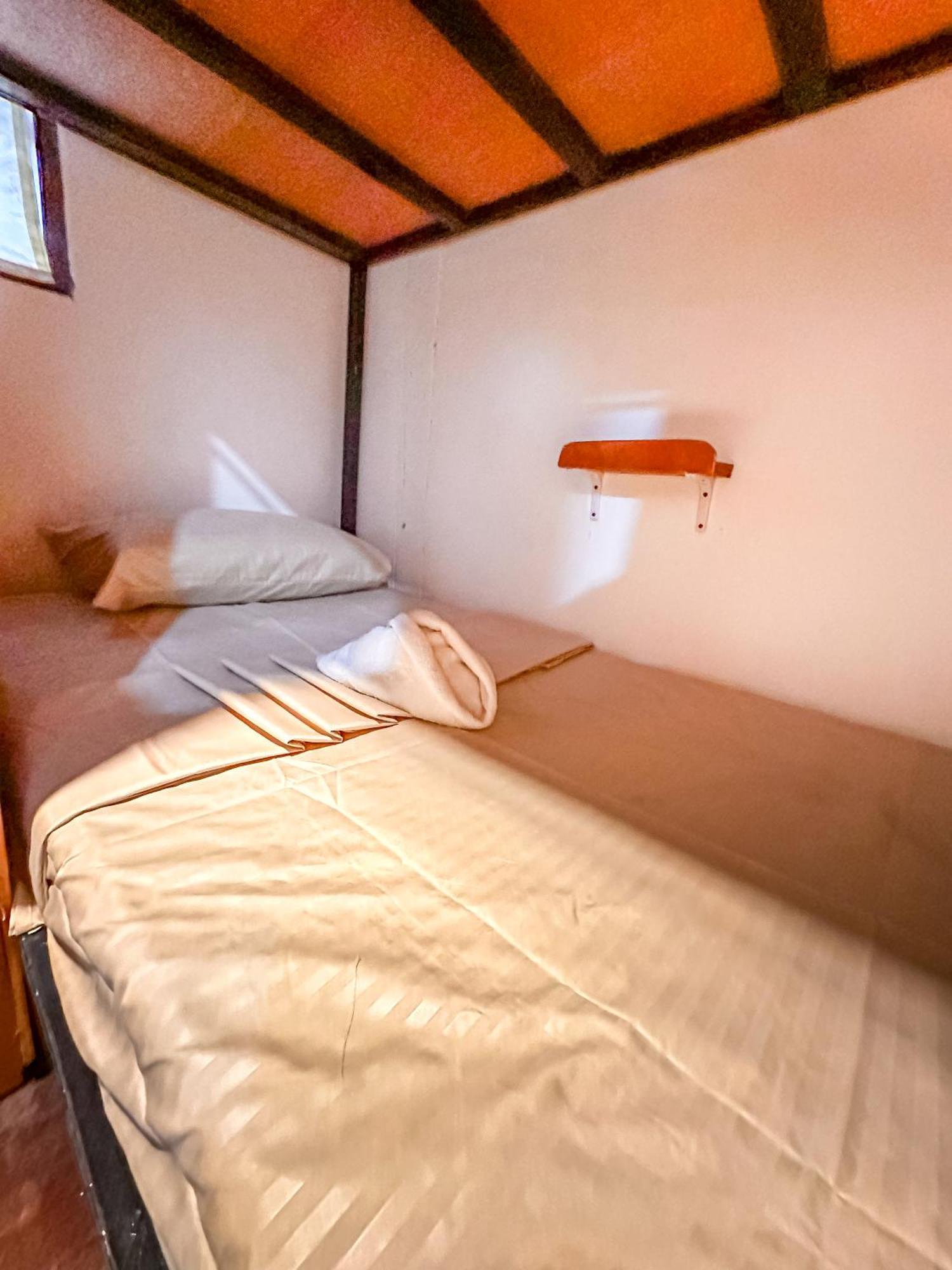 Hangout'S Hostel El Nido Dış mekan fotoğraf