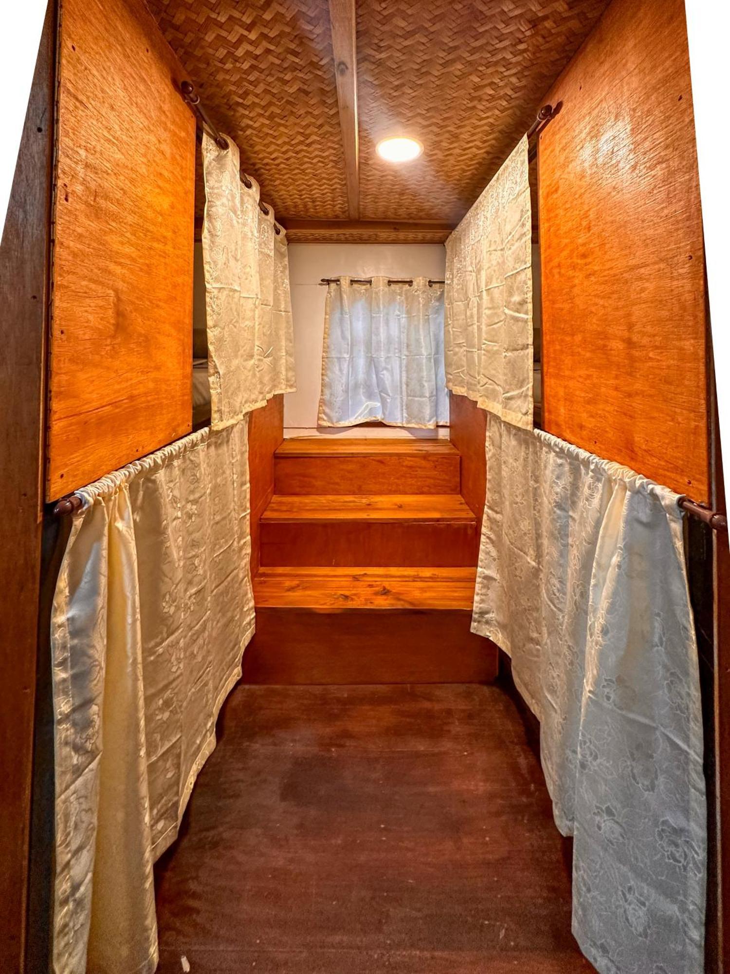 Hangout'S Hostel El Nido Dış mekan fotoğraf